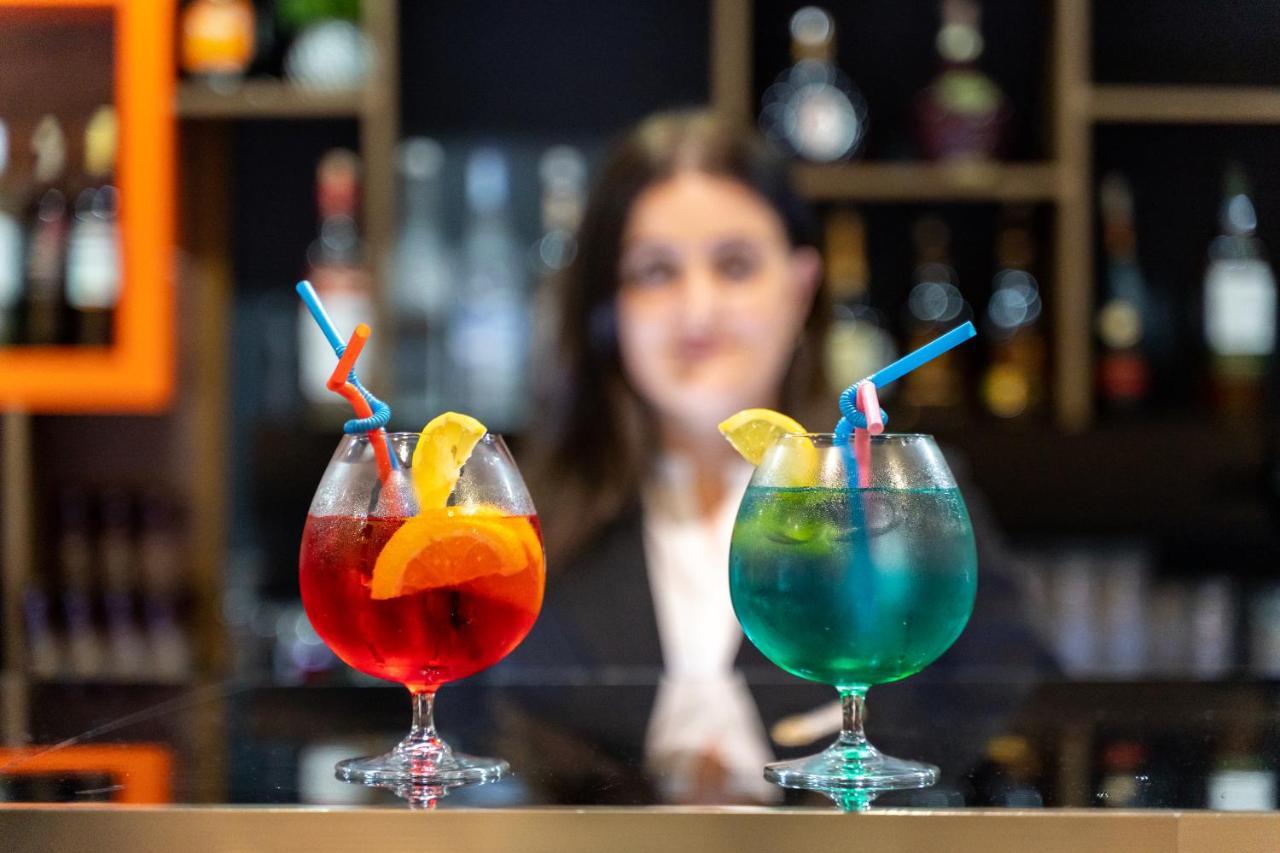 Grand Bellagio Batumi Convention & Casino Hotel Ngoại thất bức ảnh