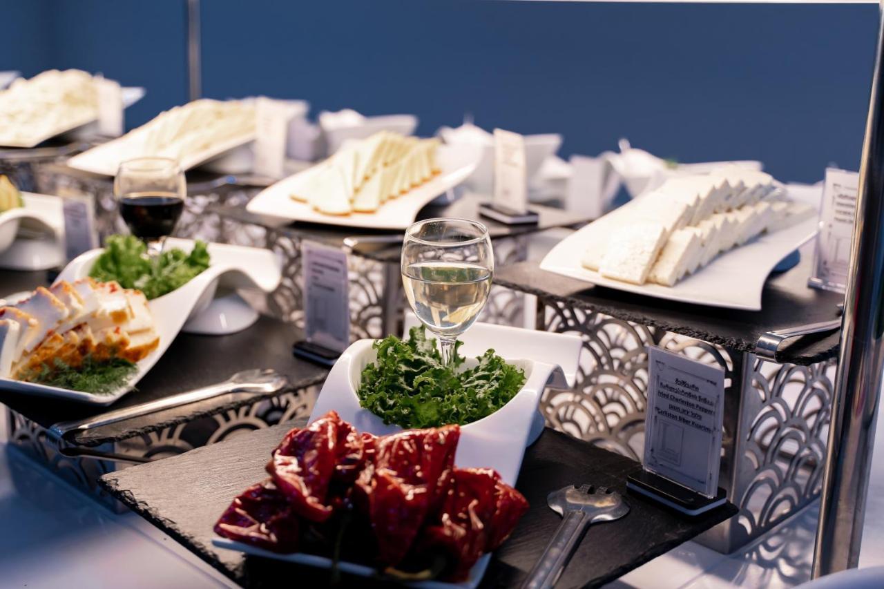 Grand Bellagio Batumi Convention & Casino Hotel Ngoại thất bức ảnh