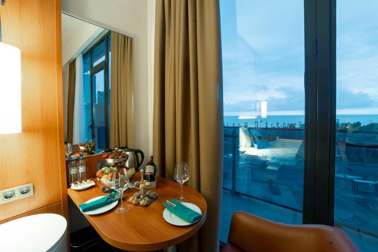 Grand Bellagio Batumi Convention & Casino Hotel Ngoại thất bức ảnh