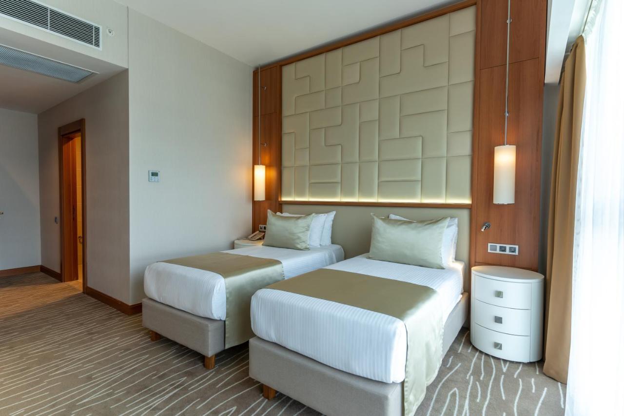 Grand Bellagio Batumi Convention & Casino Hotel Ngoại thất bức ảnh