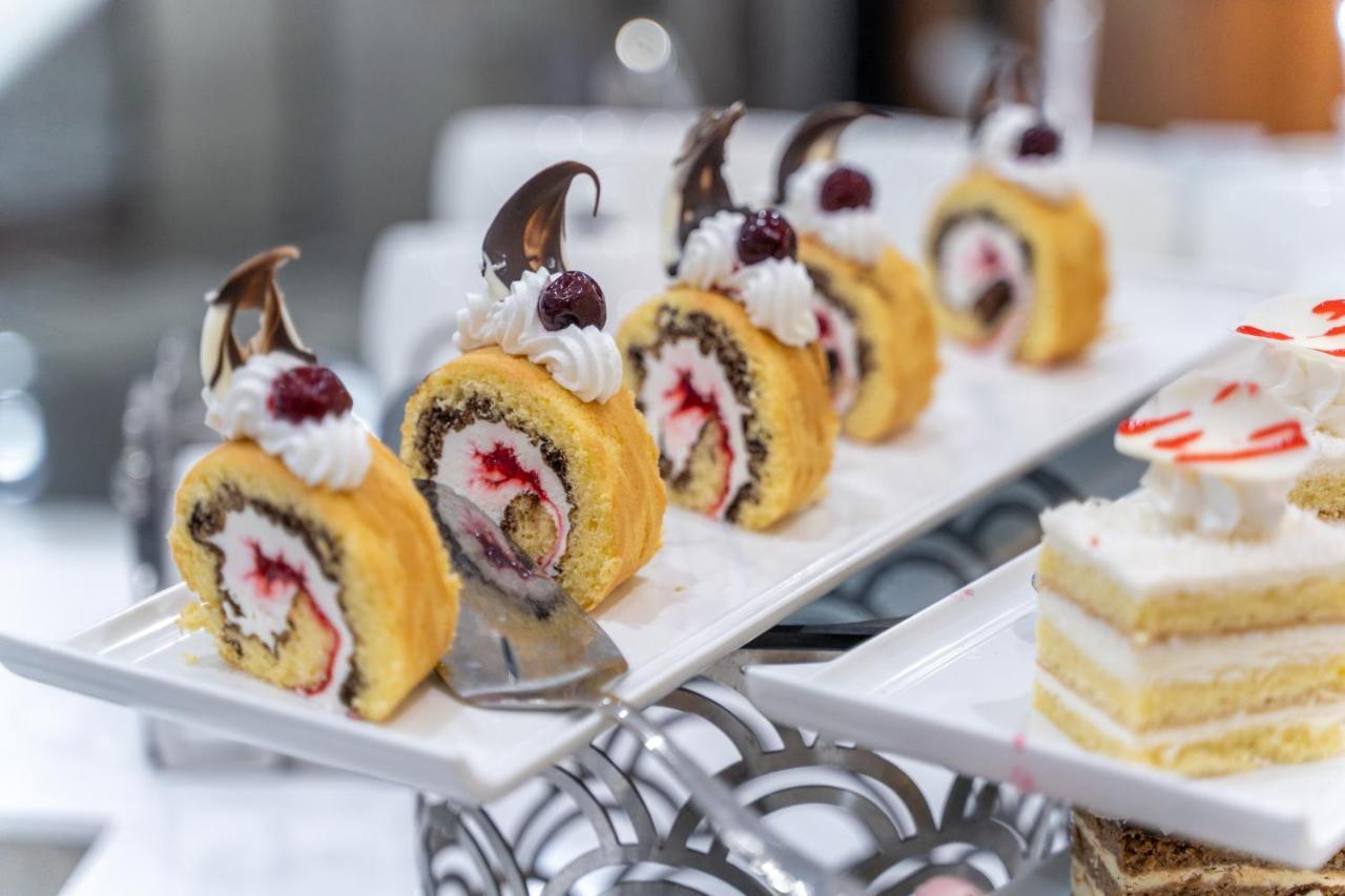 Grand Bellagio Batumi Convention & Casino Hotel Ngoại thất bức ảnh