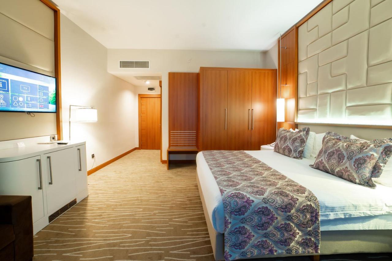 Grand Bellagio Batumi Convention & Casino Hotel Ngoại thất bức ảnh