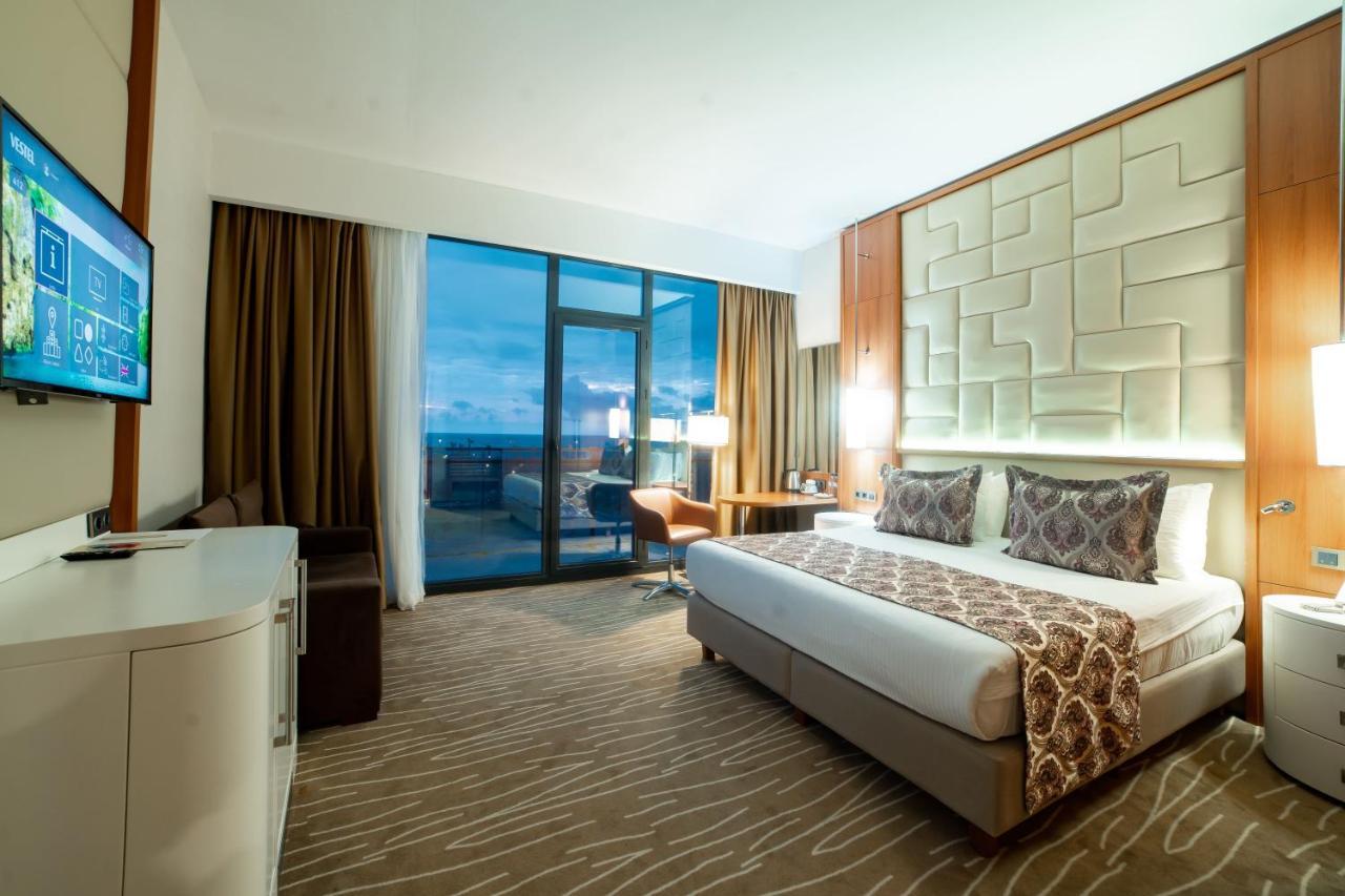 Grand Bellagio Batumi Convention & Casino Hotel Ngoại thất bức ảnh