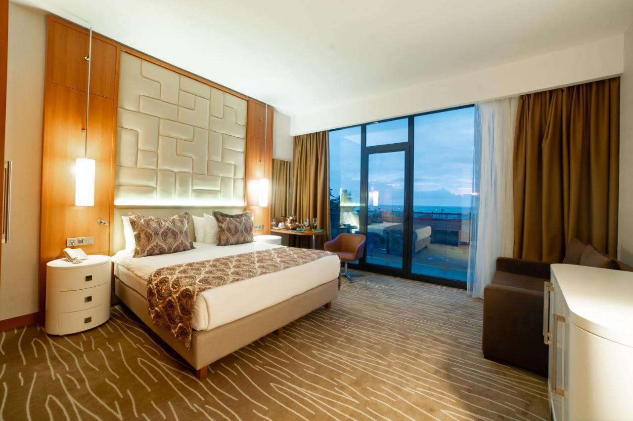 Grand Bellagio Batumi Convention & Casino Hotel Ngoại thất bức ảnh